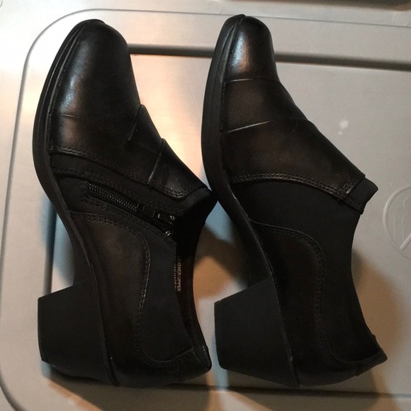 Women’s I ❤️Comfort MEMO TECH black side zip Sz 6 shoes - Picture 3 of 8